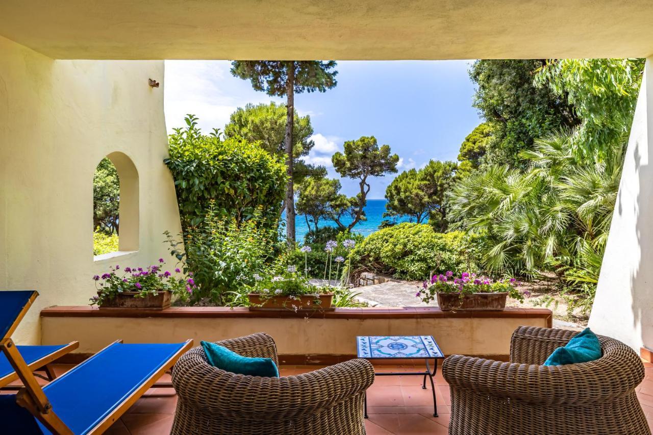 Hotel Palazzo Belmonte à Santa Maria di Castellabate Extérieur photo
