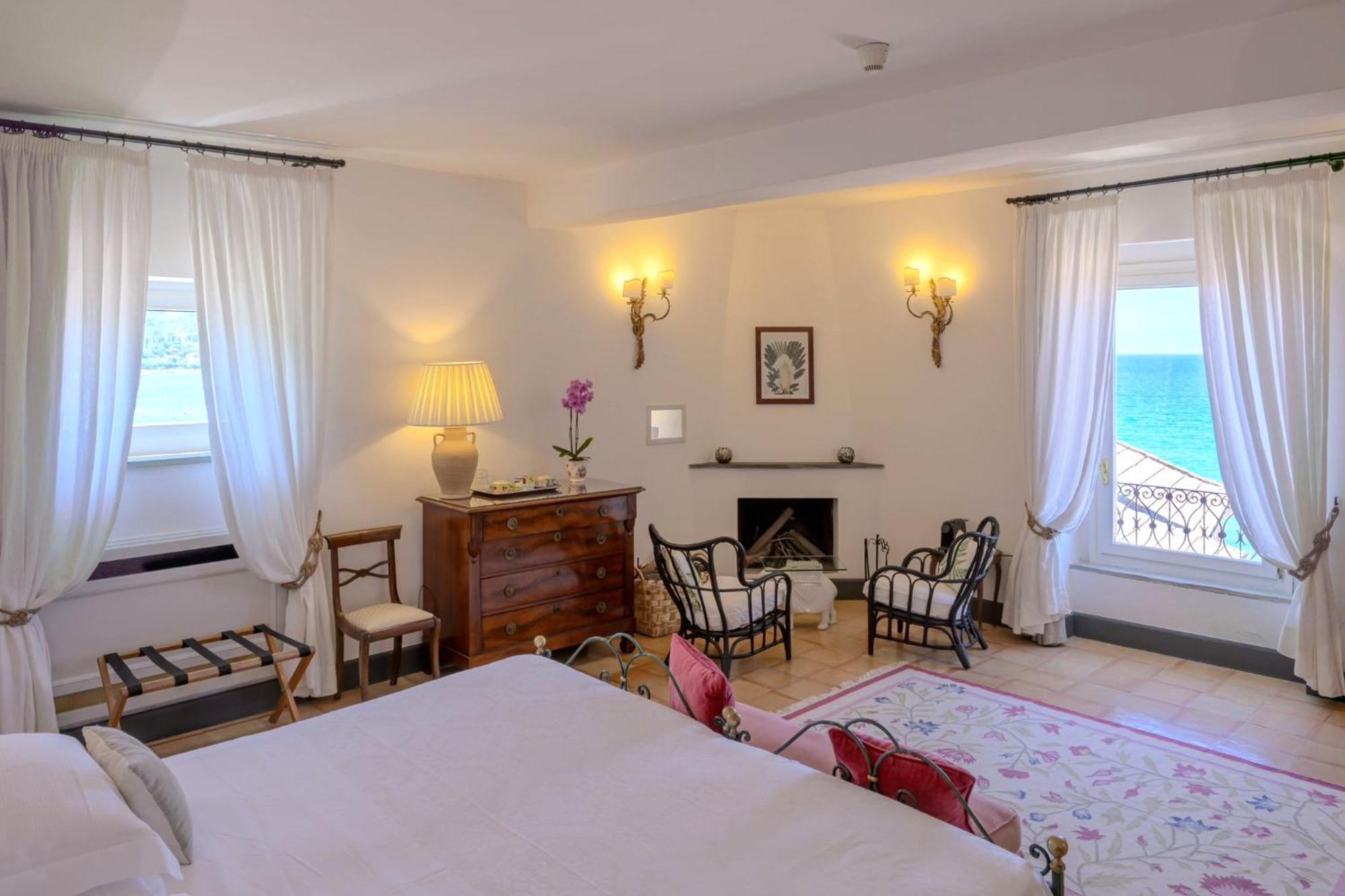 Hotel Palazzo Belmonte à Santa Maria di Castellabate Extérieur photo